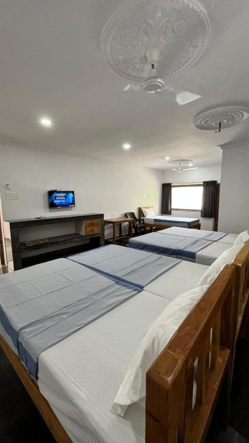 Anand Beach Guesthouse By Moonrocks Mamallapuram Exterior foto